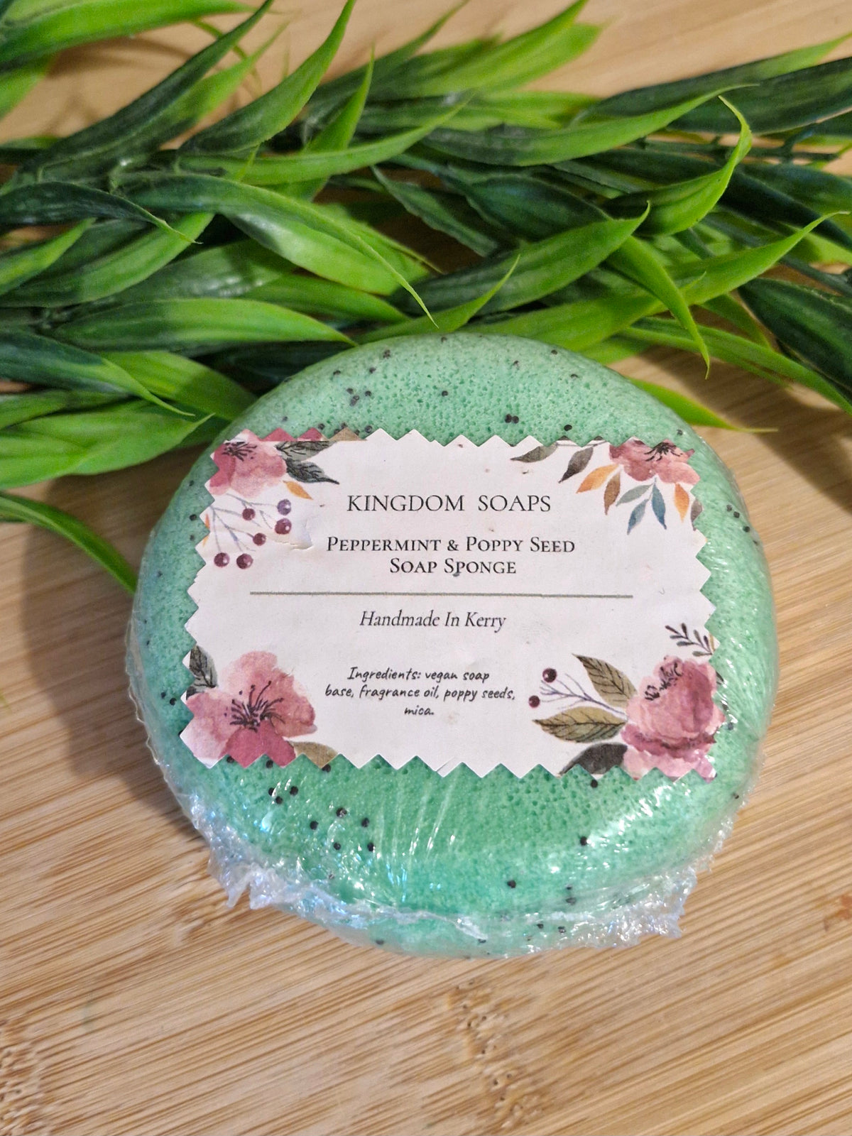 Peppermint &Poppy Seed Soap Sponge