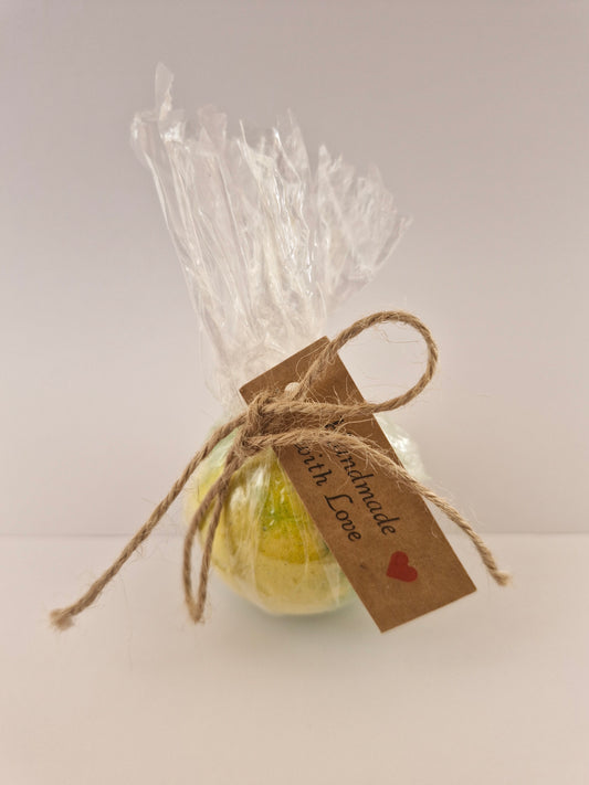 Bath bomb in lemon