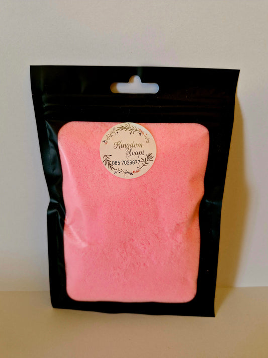 Miss Millionaire bath bomb dust