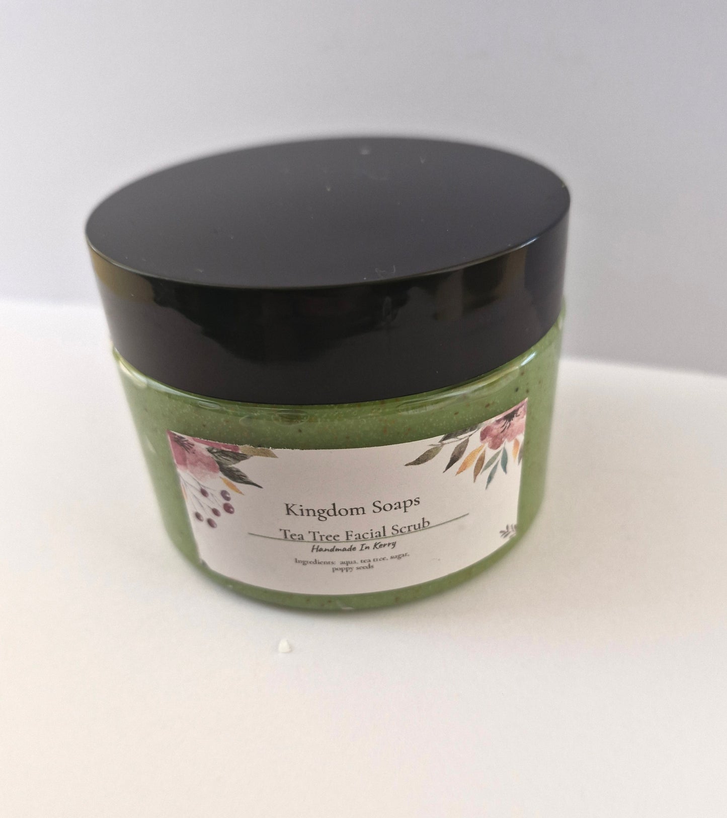 Large Tea tree cleansing face scrub