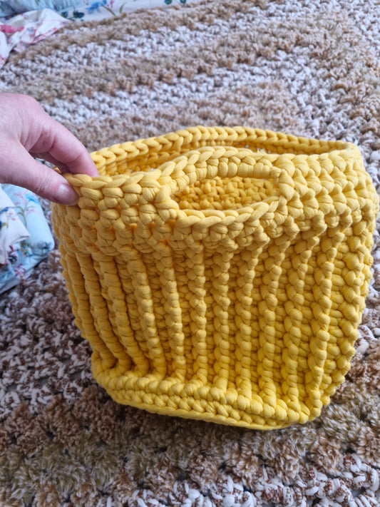 Crochet basket